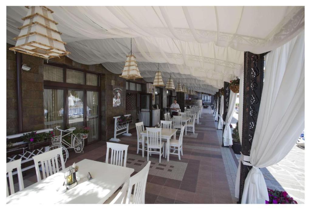 Bendita Mare Apartment Golden Sands Exterior foto